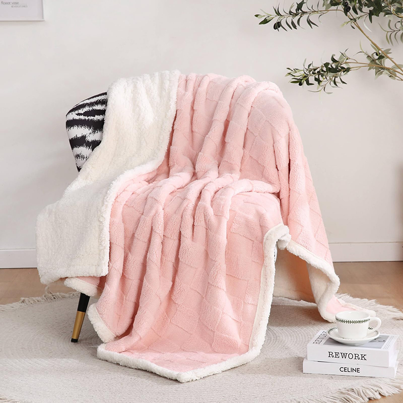 Women Sherpa Throw Blanket