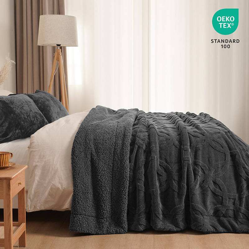 Premium Sherpa Fleece Cozy Blanket Premium Sherpa Fleece Cozy Blanket