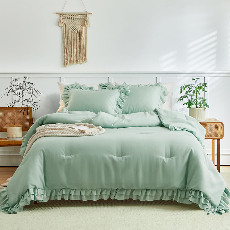 Luxury Fluffy Ruffled Bedding Set