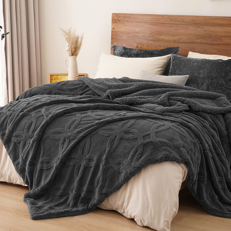 Premium Sherpa Fleece Cozy Blanket