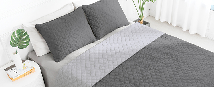 リバーシブルマイクロファイバーキルトセット